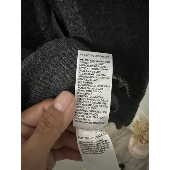 Chico’s Cashmere Blend Embroidered Cheetah Sweater Size 0 Small Gray Crew Neck - Picture 9 of 11